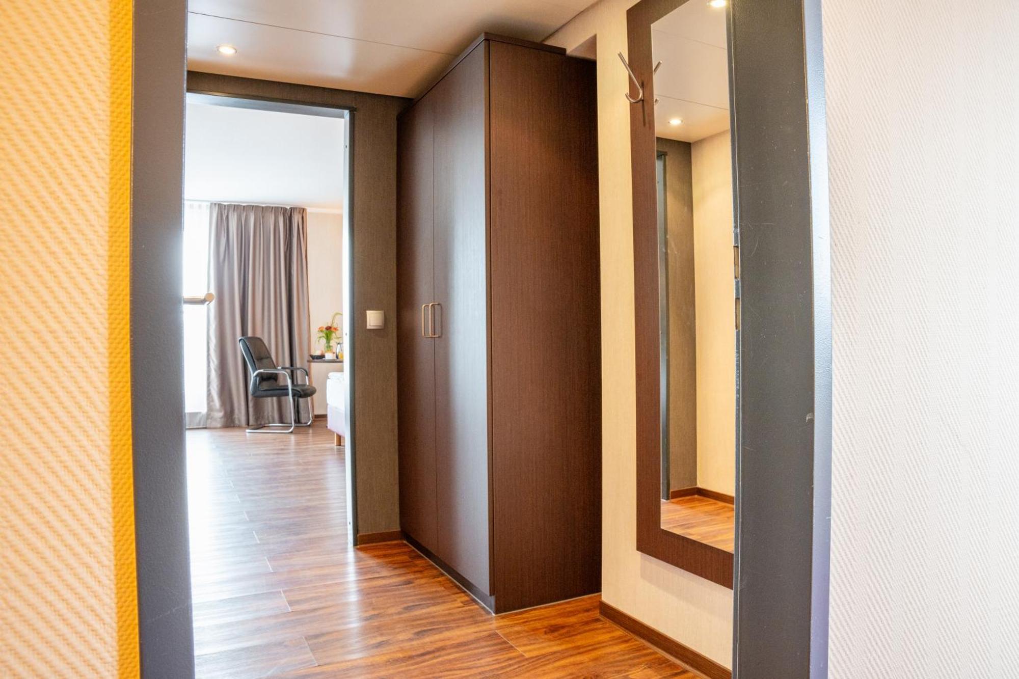 อาเมเดีย โฮเทล แอนด์ สวีท แฟรงค์เฟิร์ตแอร์พอร์ต Hotel รอนไฮม์ ห้อง รูปภาพ